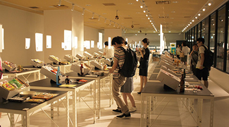 47GIFTで開催のお中元の展示へ