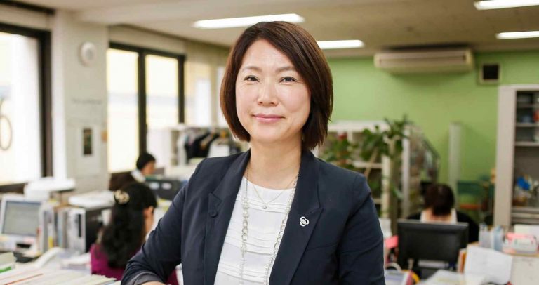 北九州角打ち文化研究会発起人はフリーペーパー編集長！キムさんをご紹介［5月の穴バー］