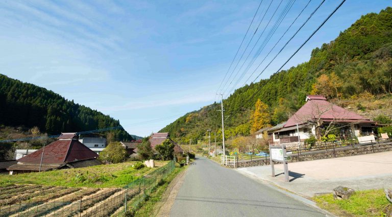 猪汁にチリコンカン、プリンにかっぽ酒！うきはづくしの宴にようこそ。うきはの山のごちそうバー開店！［1月の穴バー］
