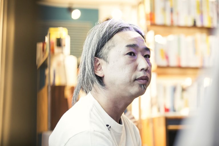 美味しいだけじゃ、つまらない!? manu coffee西岡さんと伊藤総研さんが考える、 コーヒー屋が“もっと”街にできること