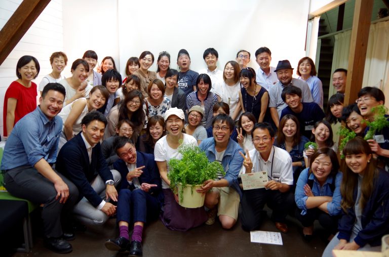 パクチーで九州はもっと盛り上がる！？生産者江口さんのトークにパクチーの可能性を夢見る夜[9月の穴バー]