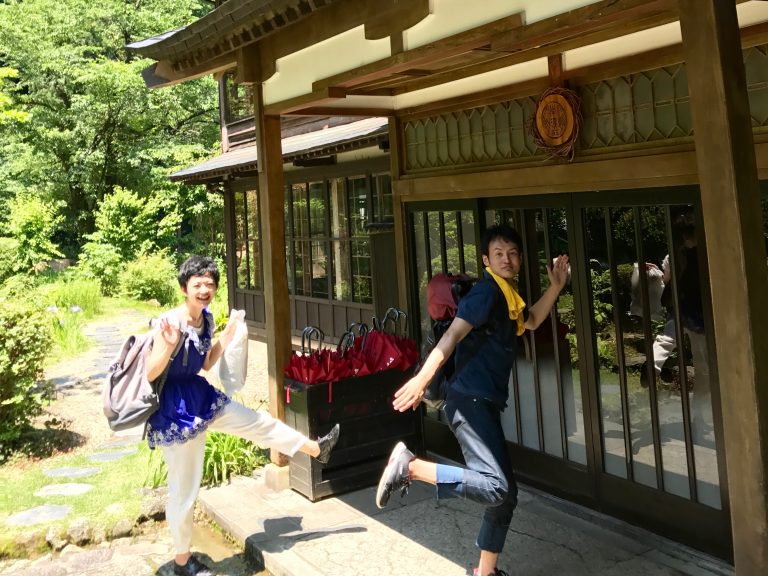 憧れの宿、里山十帖で新潟の食を堪能！駅構内で利き酒も？「九州にもしこんな場所があったら」妄想止まらぬ新潟旅行へいってきました！[新潟研修レポート前編]