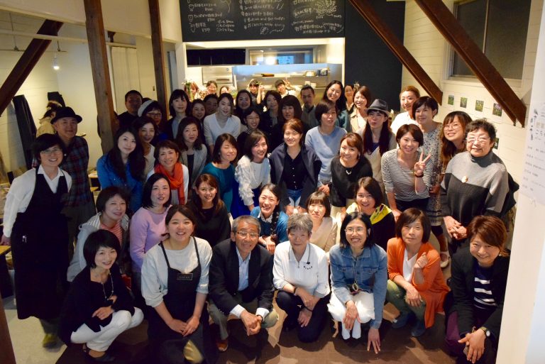 野に出て野草と戯れよ！生活に取り入れたい身近な野草21種を使った野草バーのお料理を大公開 [満員御礼 4月穴バーレポート後編]