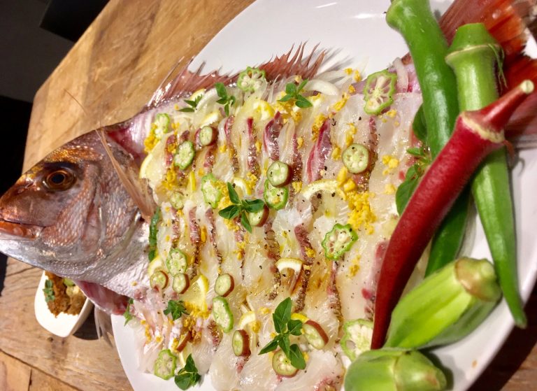 オクラ4種の食べ比べにはじまりネバネアイスで締めくくり？　7/20開店のオクラバーメニューをご紹介[7月の穴バー]