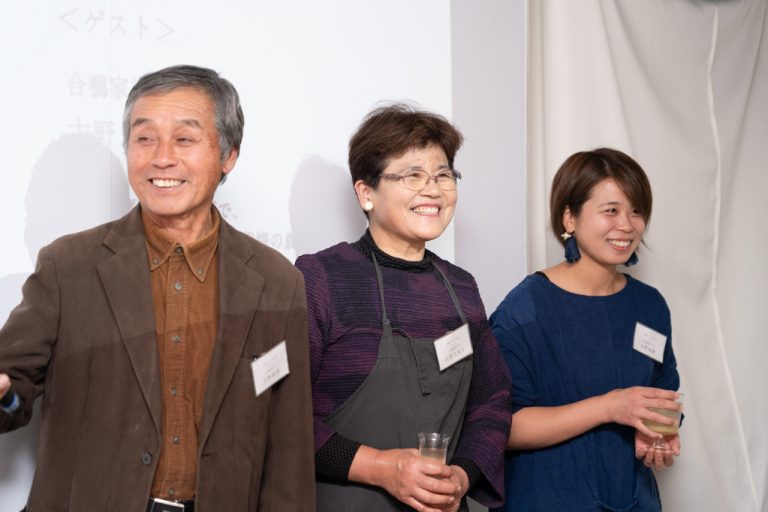 一鳥で万宝を生み出す合鴨は、雑草も害虫もごちそうに変える田んぼの救世主