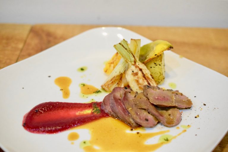 【定員間近】鴨肉をじっくり煮込んだスープと鴨飯は古野さんもうなる味。「合鴨フレンチの会」古野農場のフルコースをご紹介[11月の穴バー]