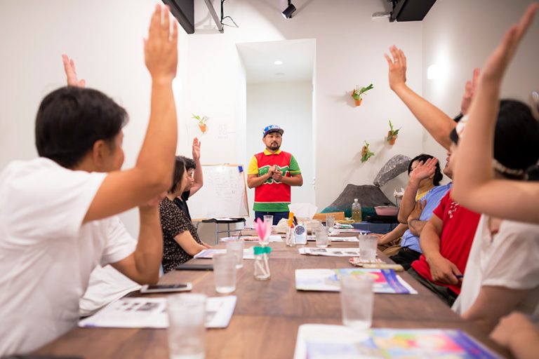 鹿児島の塩男・黒江さんに習ってあなたも塩上手！　賞品つき塩クイズ大会もある「塩炊きバー」は2/15開店！[2月の穴バー]