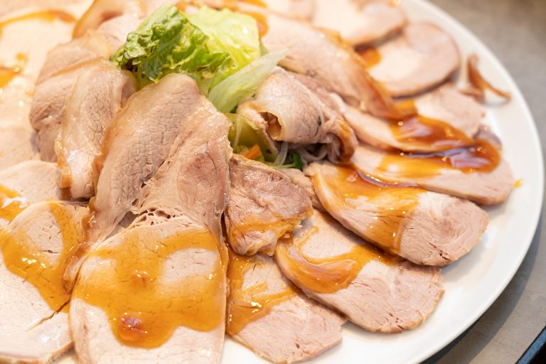 余すところがない万能食材 豚づくしの創作和食フルコースをご紹介。