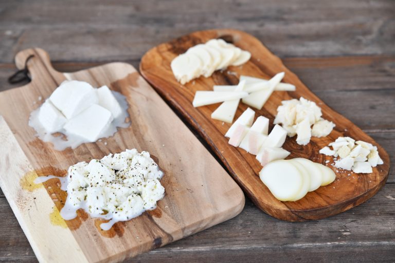 酪農から加工までを一貫して行う。宮崎県小林市「ダイワファーム」の手作りチーズ